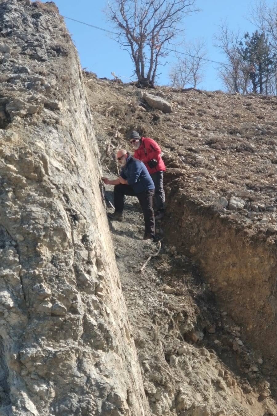DEÜ’lü Jeoloji ve Jeofizik Mühendislerinden Depremler Sonrası Saha Çalışması