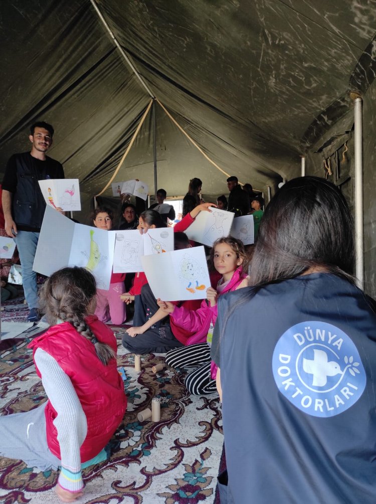 Dünya Doktorları binlerce kişiye şifa oluyor