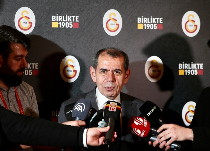 Dursun Özbek'ten büyük isyan: Bize penaltı vermeyip, Fenerbahçe'ye veriyorlar