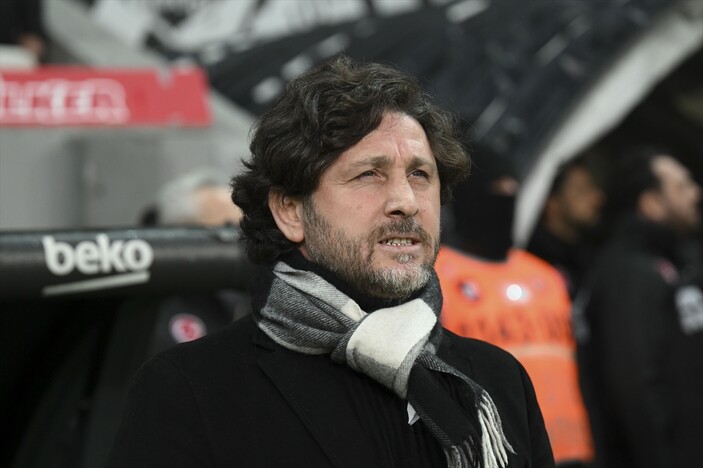 Fatih Tekke: Ligde kalmak için 4 galibiyet gerekiyor