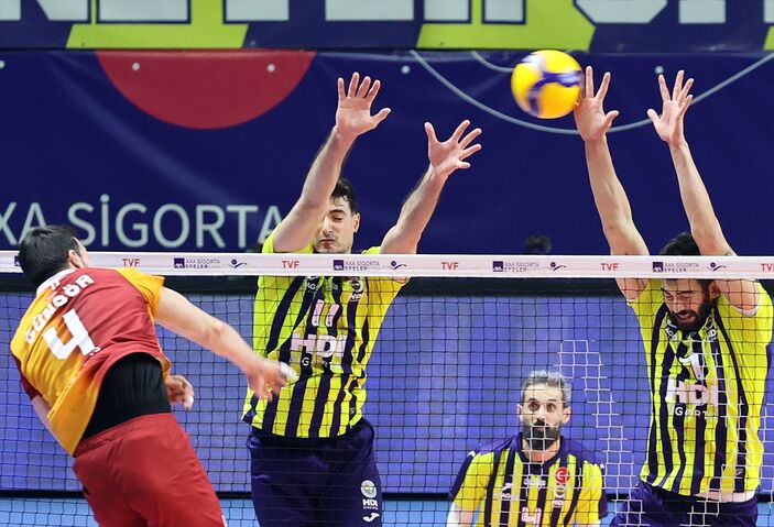 File derbisinde Fenerbahçe, Galatasaray'ı yendi