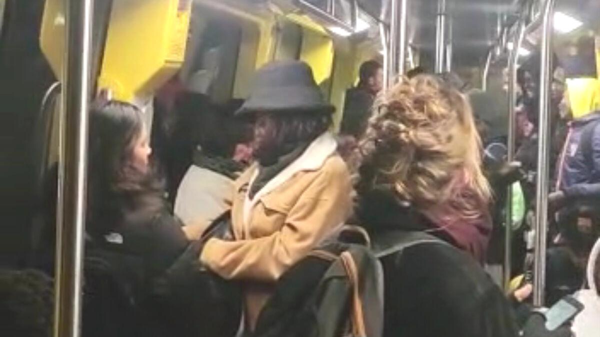 Fransa&#039;da yaşanan metro arızaları halkı canından bezdirdi