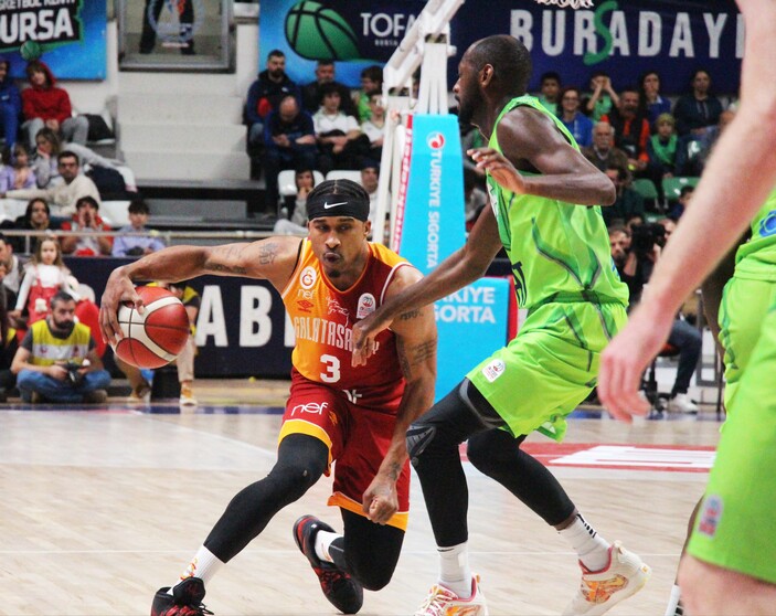 Galatasaray, TOFAŞ'ı mağlup etti