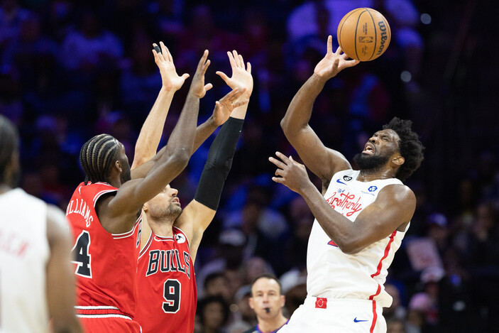 İki uzatmaya giden maçta Chicago Bulls, Philadelphia 76ers'ı yendi