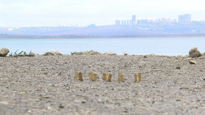 İstanbul'da su boyutu! Yüzeye çıkan çöpler kaldırılmadı
