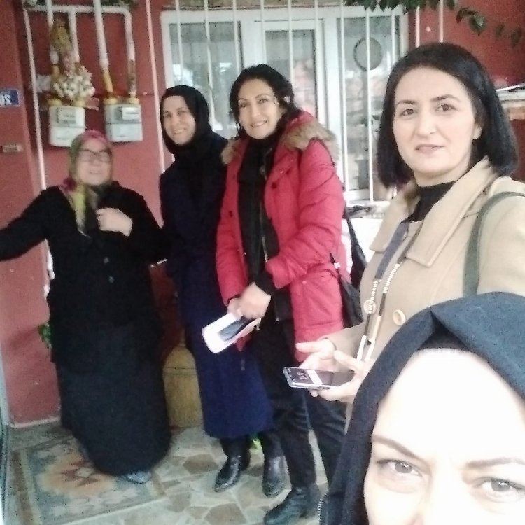 İzmit'te İYİ Parti'den mahalle bazlı saha çalışmaları