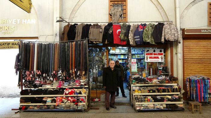 Kahramanmaraş normale dönüyor... Tarihi Maraş Çarşısı'nın ensafı kepenk açtı