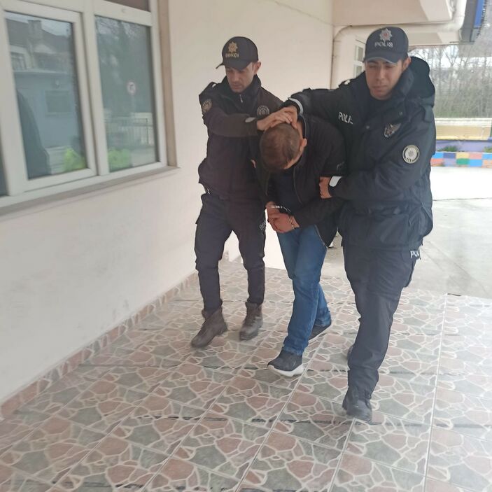 Kastamonu’da arkadaşı tarafından vurulan kişiyi, cebindeki telefon kurtardı