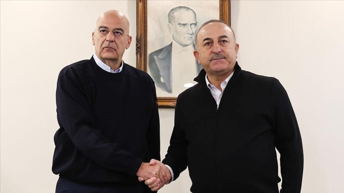 Mevlüt Çavuşoğlu, Nikos Dendias&#039;la görüştü
