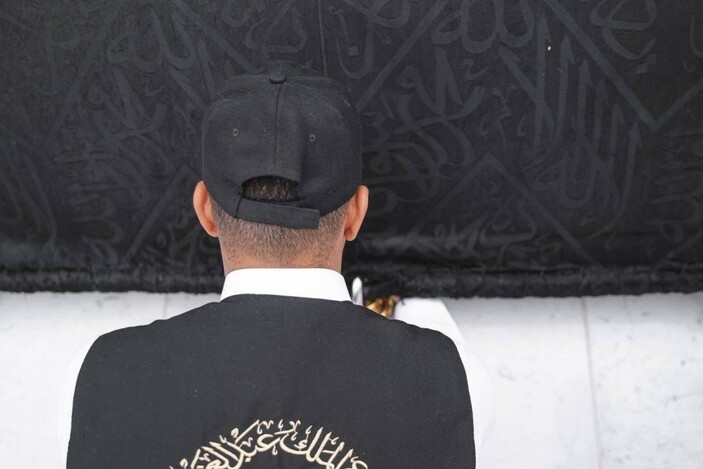 Müslümanlar Ramazan ayı için gün sayıyor: Kabe örtüsü Ramazan öncesi bakıma alındı