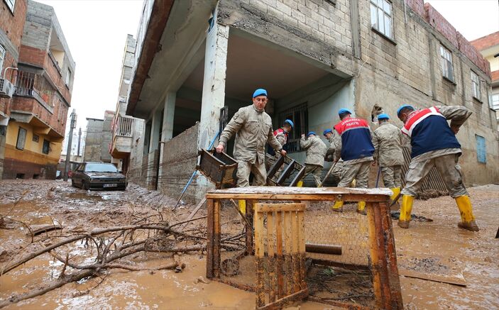 Önce deprem sonra sel vurdu! Şanlıurfa'da afetin şiddeti gözler önüne serildi