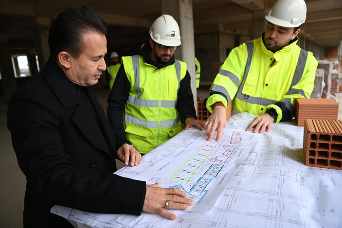 Şadi Yazıcı'dan kentsel dönüşüm projelerine engel olan muhalefete tepki