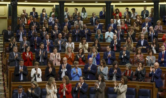 İspanya’da hükümet için sunulan gensoru önergesi reddedildi