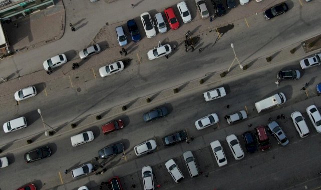 Kayseri'de deprem paniği! Arka arkaya yaşanan depremler sokağa döktü