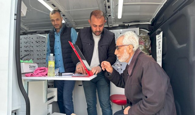 Konya Büyükşehir Belediyesi depremzedelere derman oluyor! Mobil göz ve diş araçları kuruldu