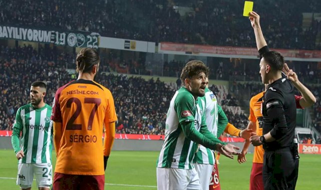 Konyaspor kırmızı kartı itiraf eden Ahmet Oğuz'a ceza verdi