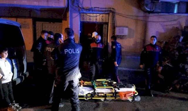Manisa'da annesinin boğazını kesip çatıdan atlayan kişi öldü