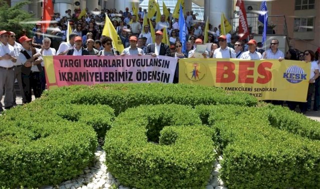 SGK Emekçileri Mesaiye Zam Değil, Ellerinden Alınan Hakları İstiyor!