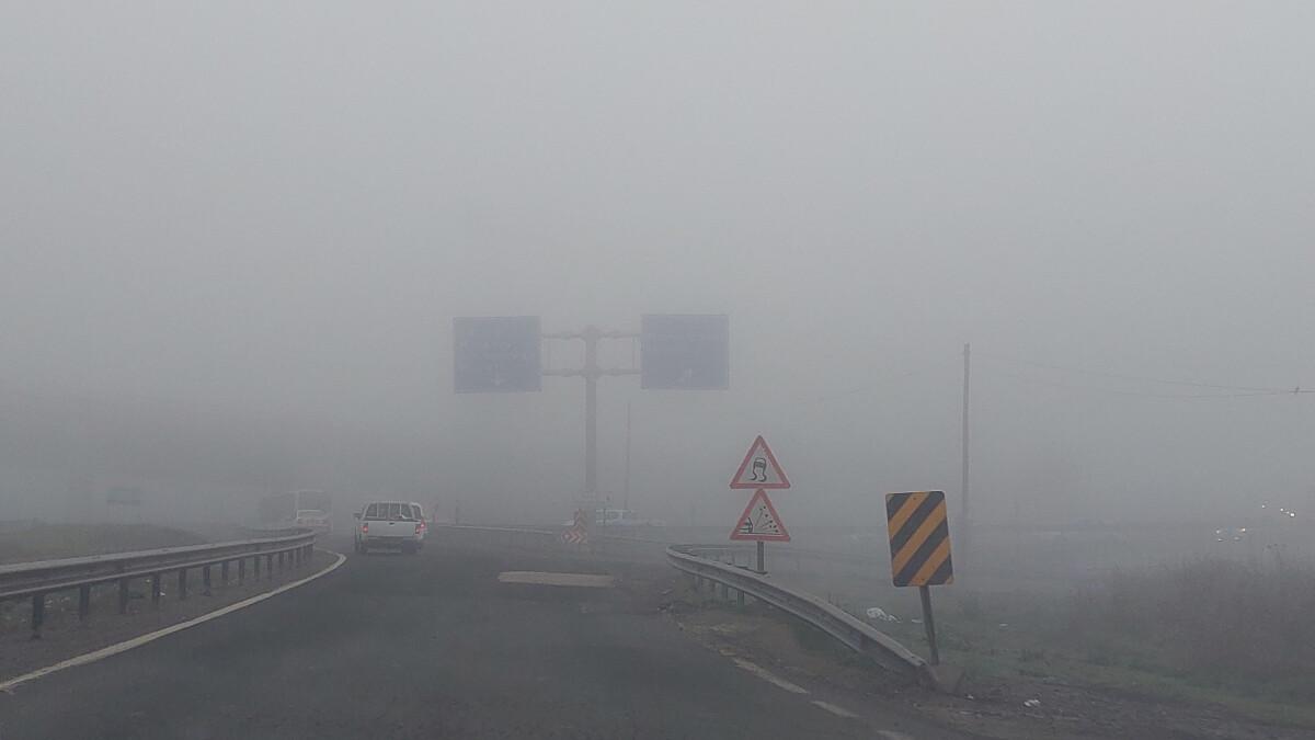 Tekirdağ'da sis: Görüş mesafesi 10 metreye düştü