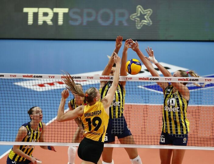 Türk takımları voleybolda Avrupa'nın zirvesinde