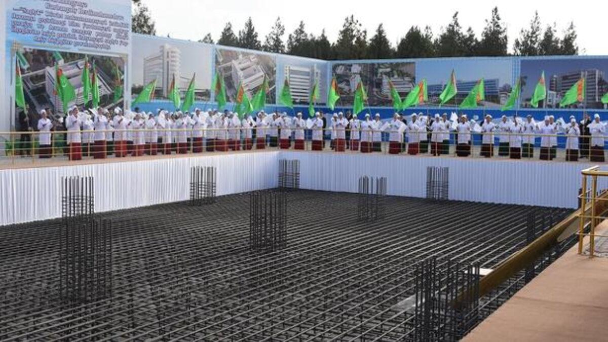 Türkmenistan'ın milli liderinden Türkiye'ye dayanışma mesajı