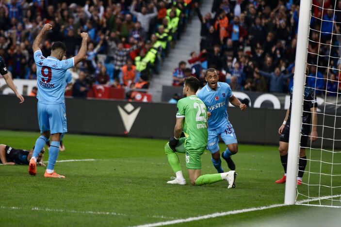 Vitor Hugo: Golümü anneme armağan ediyorum