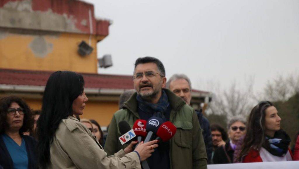 Bakırköy Ruh ve Sinir Hastalıkları’nda “Hastaneler Yerinde Yenilensin” Eylemi