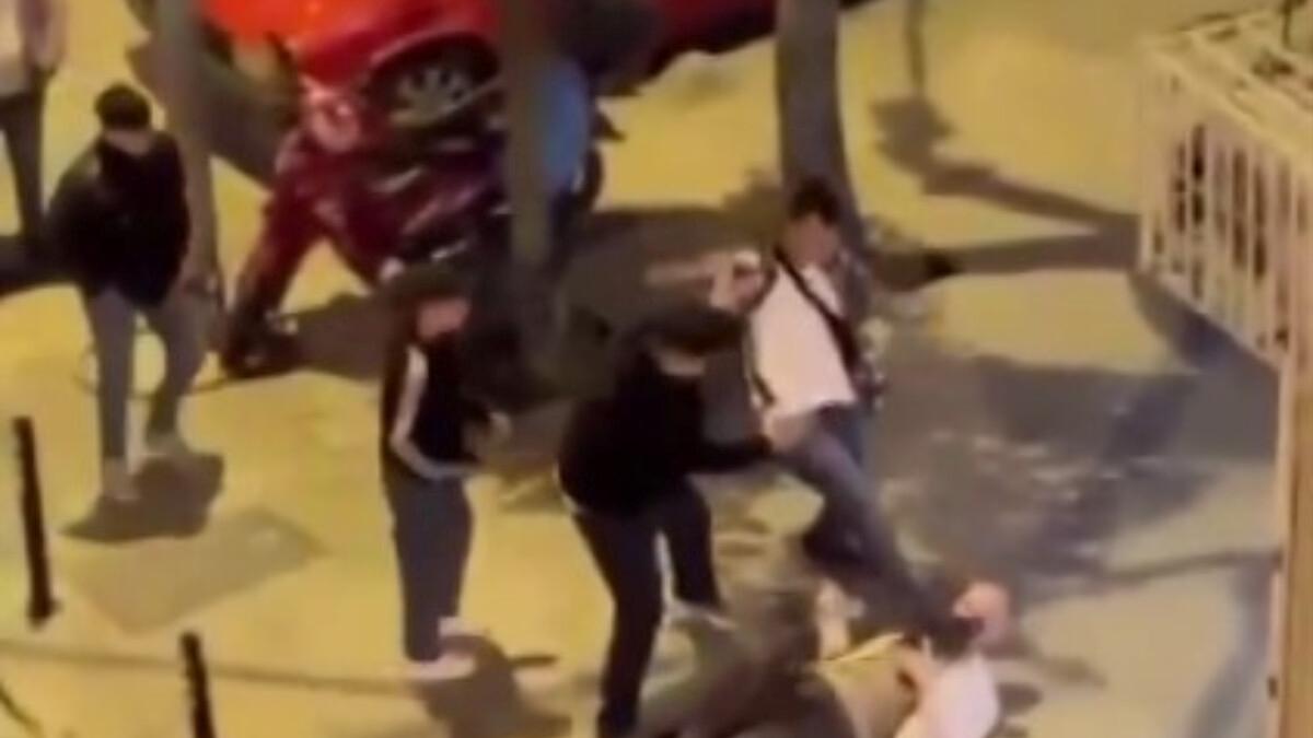 Fatih&#039;te bir kiracı yaşlı ev sahibini darbetti