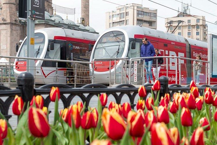 Kayseri&#039;de tramvaydan yoğun mesai
