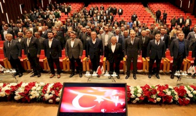 Hulusi Akar'dan KTO üyelerine sunum