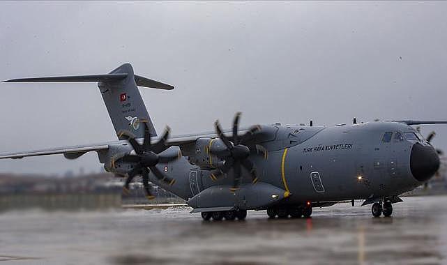 Türk tahliye uçağına ateş açıldı!