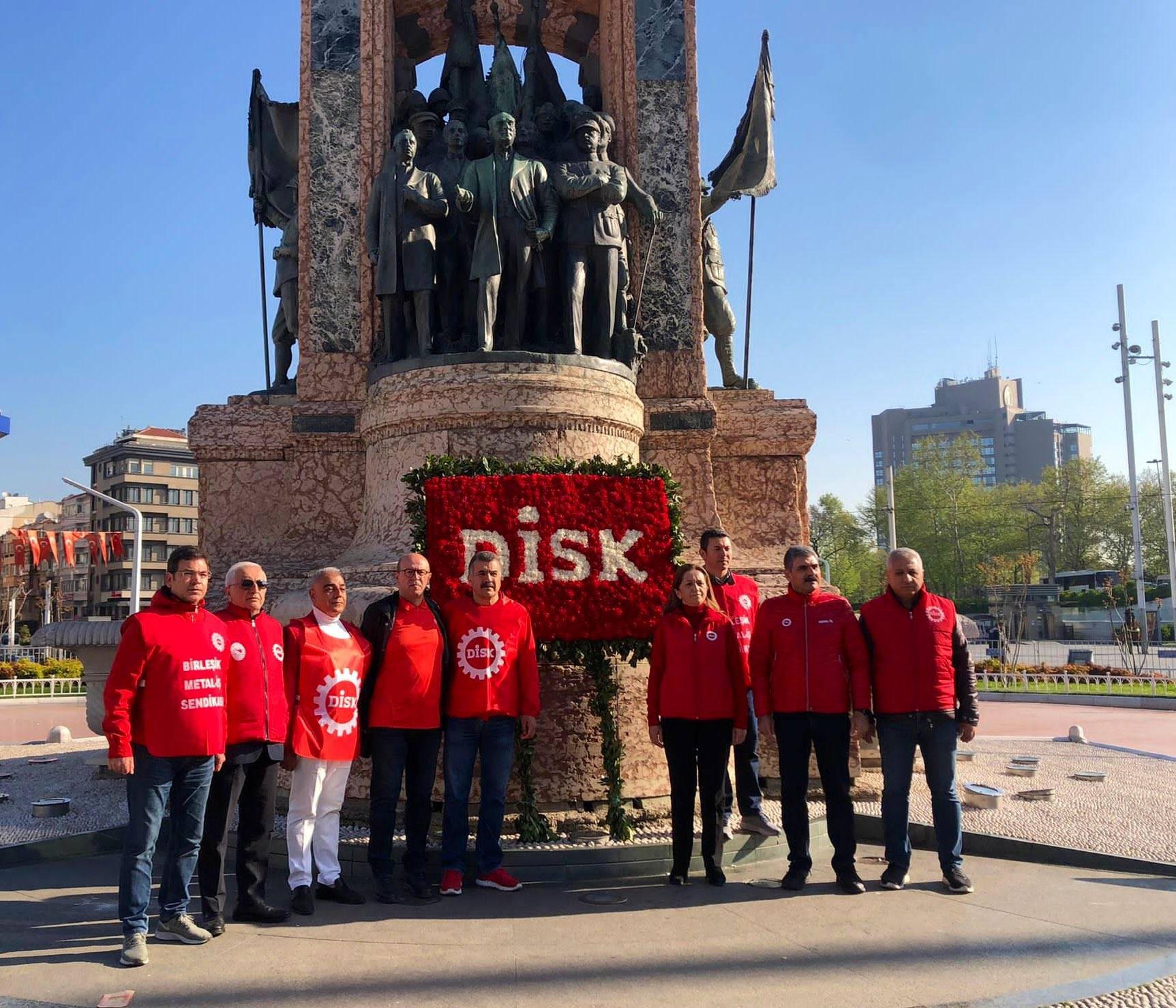 1 Mayıs Ülke Genelinde Kutlanıyor, Taksim’de Gözaltılar Var!