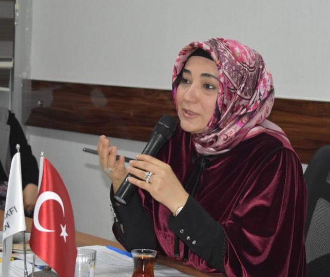 AK Partili Zeynep Alkış: HÜDA PAR kadını siyasette gösterme konusunda Yeniden Refah'tan ileri noktada
