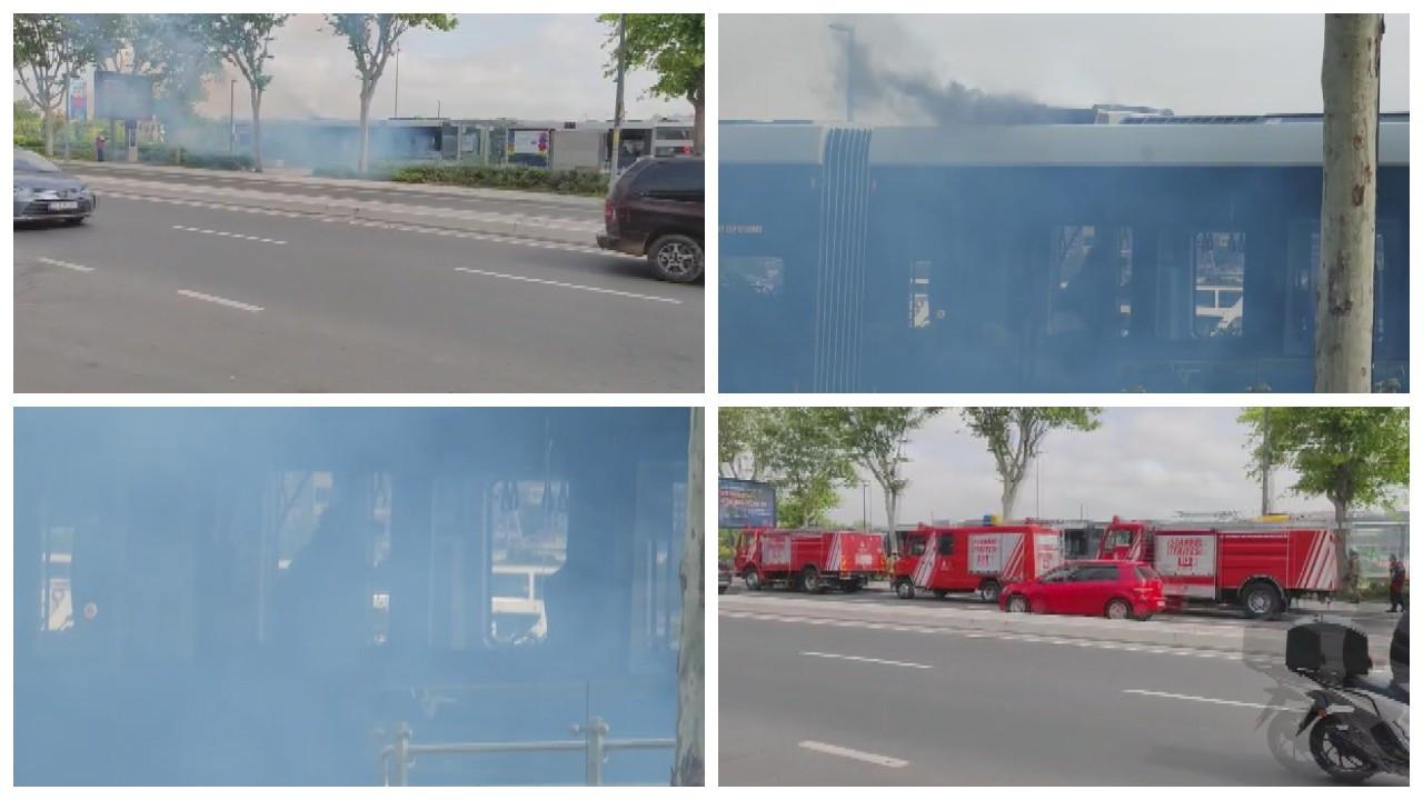 Balat&#039;ta tramvaydan dumanlar yükseldi, yolcular tahliye edildi