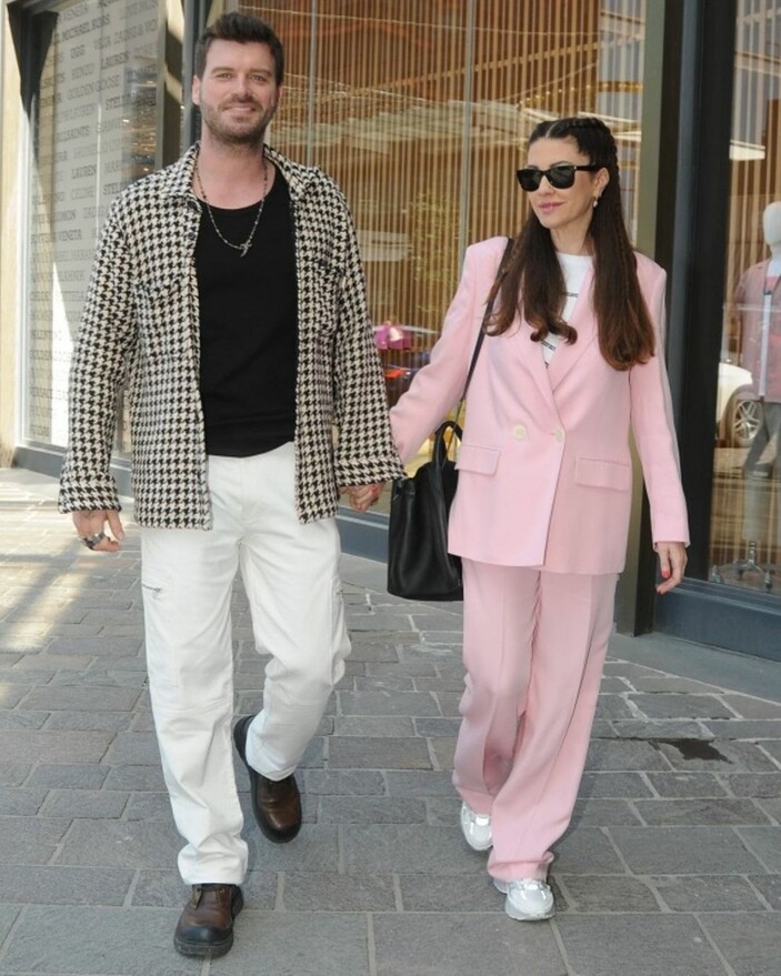 Başak Dizer"Çok beğenilen bir eşe sahip olmak ise beni daha da gururlandırıyor."