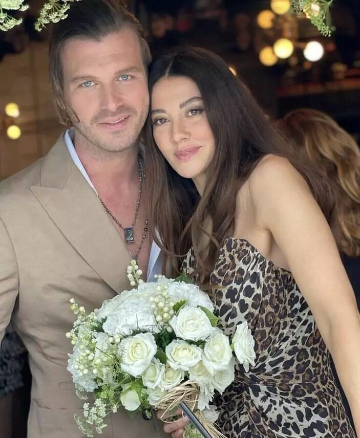 Başak Dizer"Çok beğenilen bir eşe sahip olmak ise beni daha da gururlandırıyor."