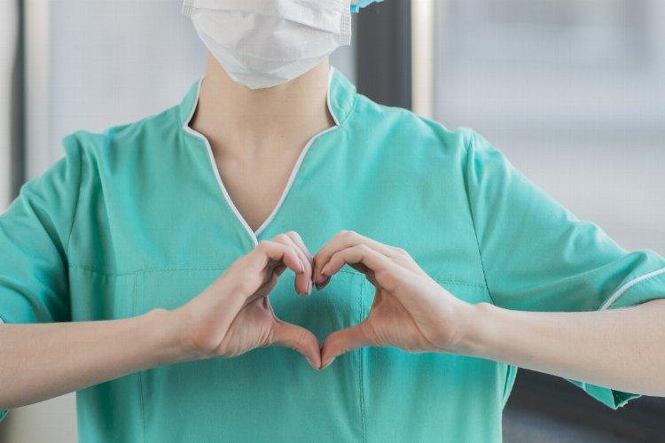 Bin kişiye 2,4 hemşire düşüyor!