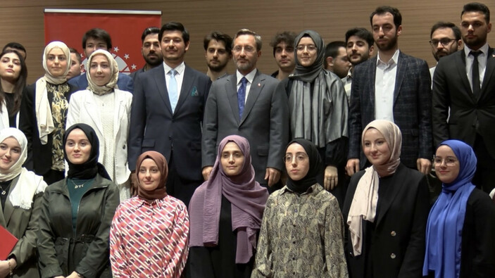 Fahrettin Altun: Türkiye'yi dizayn etme çalışmalarına devam ediyorlar