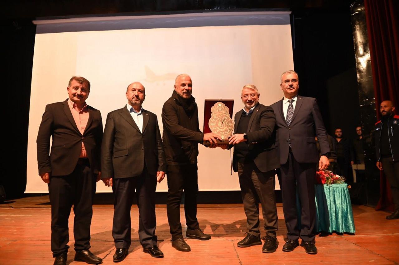 Mete Yarar: İstanbul mitingi açıklaması "Bu miting aslında emperyalizme bir başkaldırı"