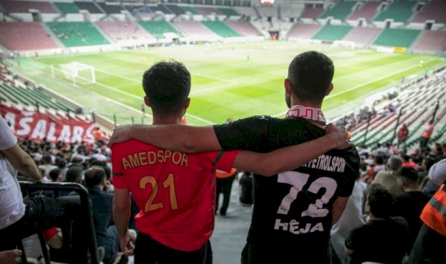 Amedspor Play-Off'a çıktı, Batman Petrolspor küme düştü