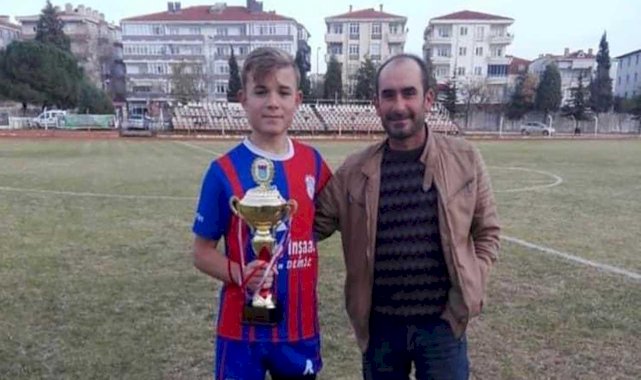 Bir saat arayla kalp krizi geçiren baba ile oğlu hayatını kaybetti