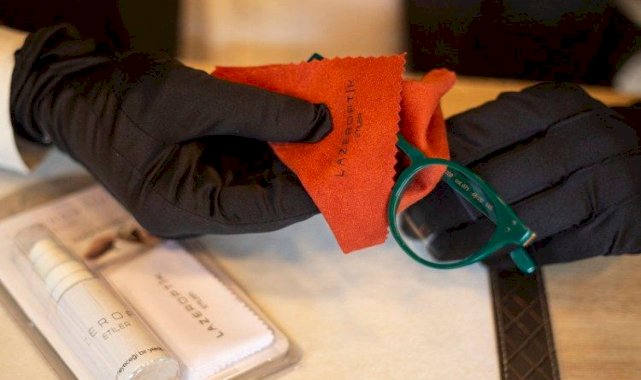 Gözlükleriniz bakteri yuvasına dönüşmesin!