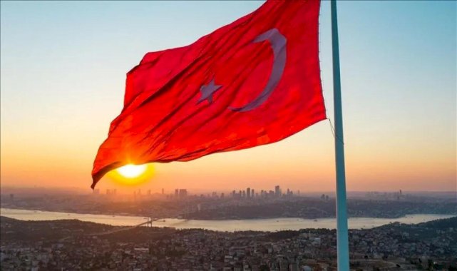 Kararsız seçmene gönderilen video: Oy verilirken düşülmesi gereken çarpıcı tespitler