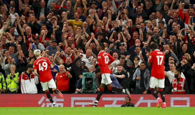 Manchester United, Chelsea'yi 4 golle mağlup etti