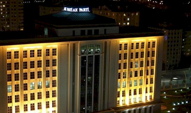 Murat Ağırel: Sonuçlar YSK sistemine girmeden, AKP'ye ulaştırıldı