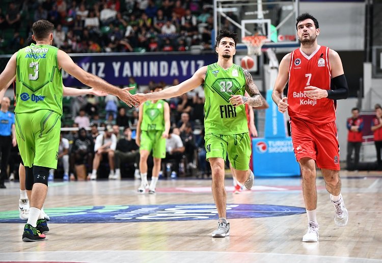 TOFAŞ Play-Off biletini Kolej'den aldı