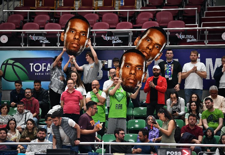 Tofaş potada Darüşşafaka Lassa'yı ağırladı