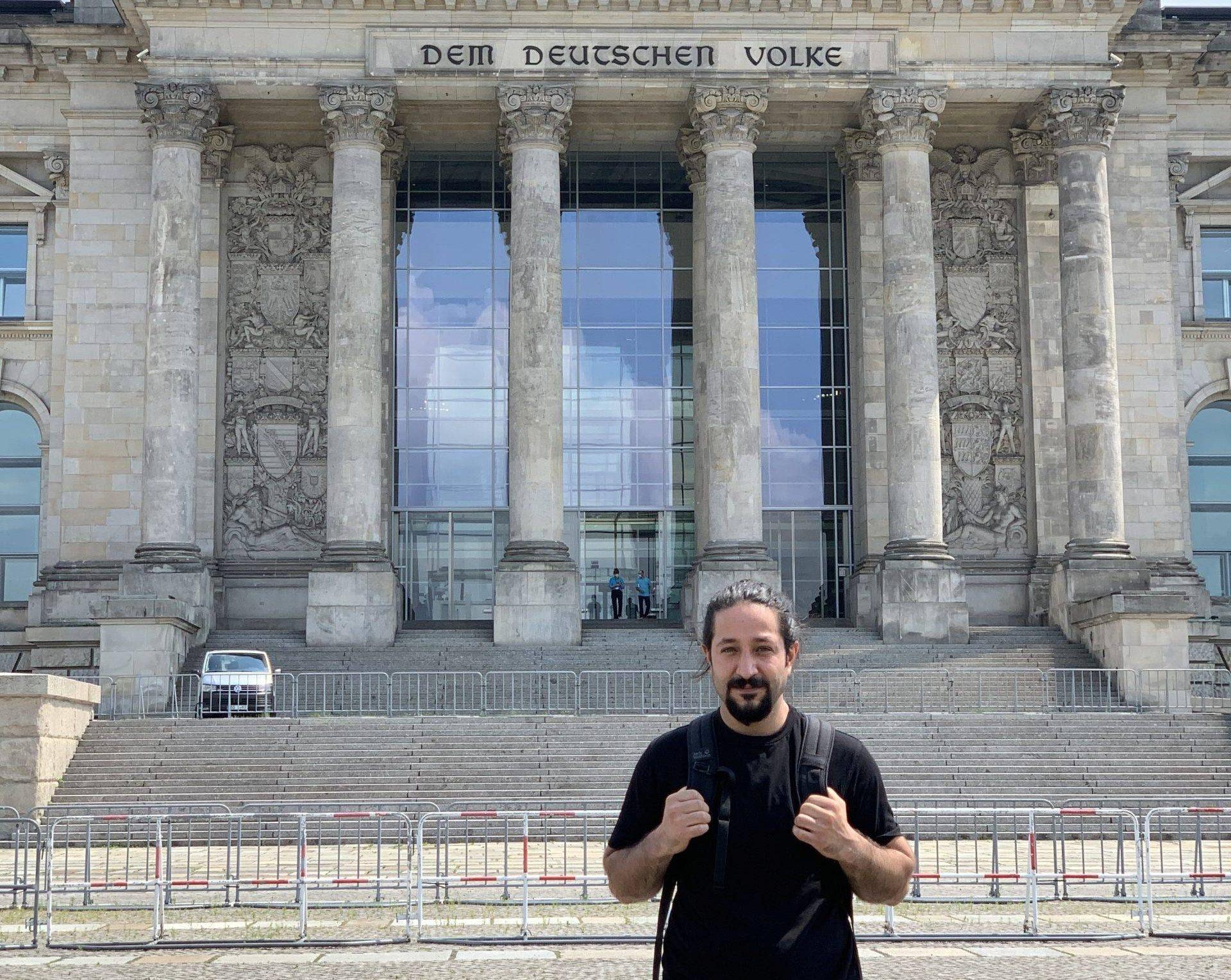 Türkiye’den Giden Hekimler Anlatıyor: “Şiddet ve Baskı Arttığı İçin Göç Ettim!”