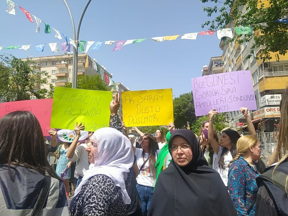 Yeşil Sol Parti'nin Diyarbakır mitingi başladı: 'Özgürlük merhaba'