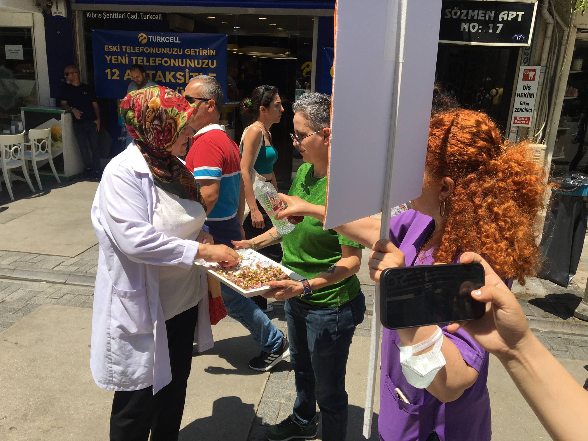 Birlik Sağlık-Sen: Para Pul Oldu, Memura 33 Bin Üstü Maaş İstiyoruz!